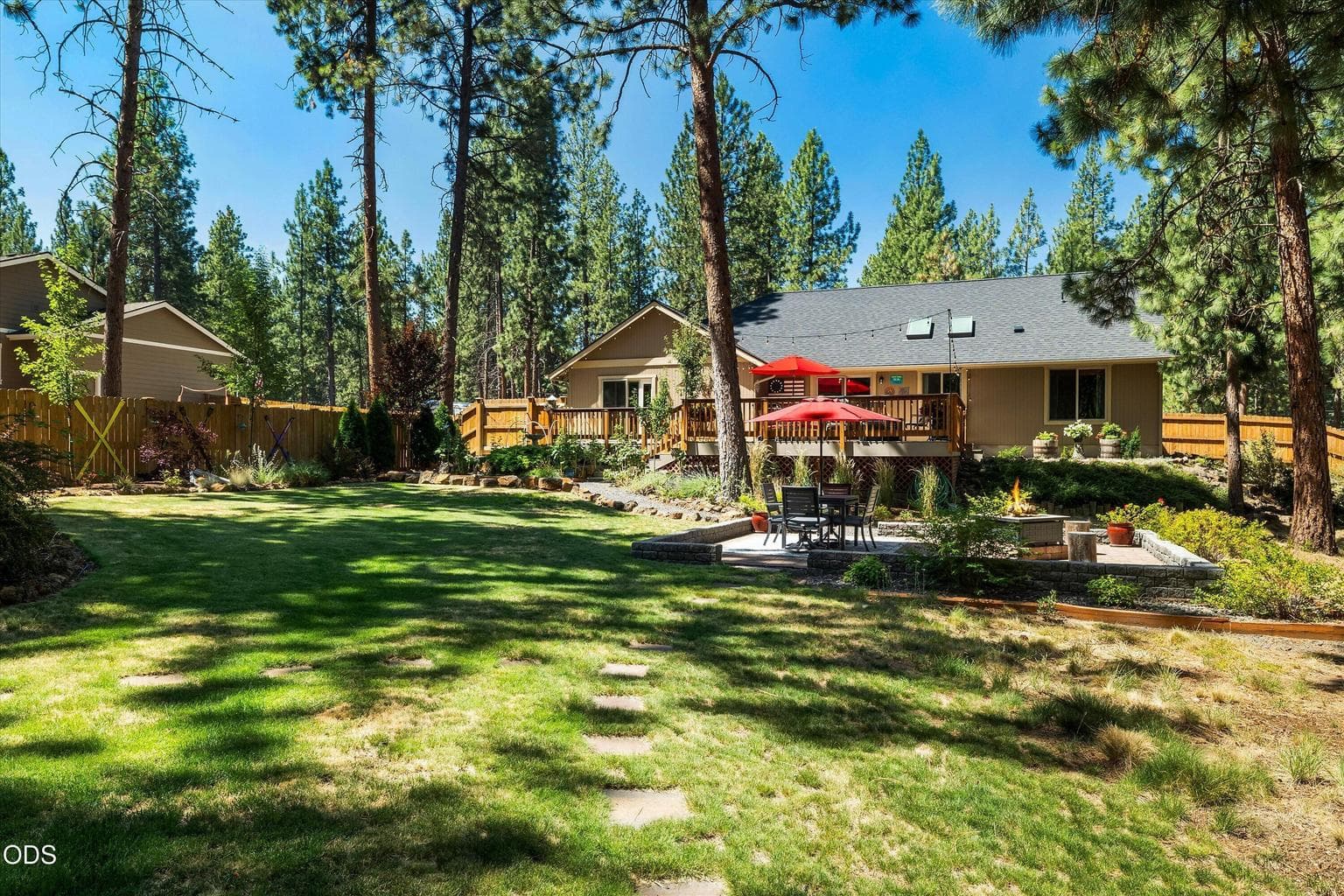 Photo of 60134 Turquoise Road 42 of 50