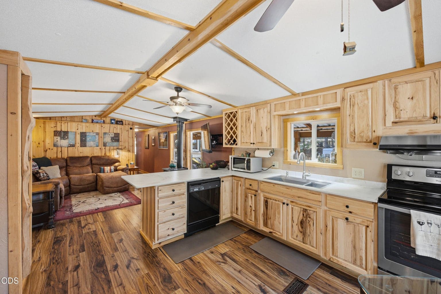 Photo of 16288 Dyke Road 5 of 54