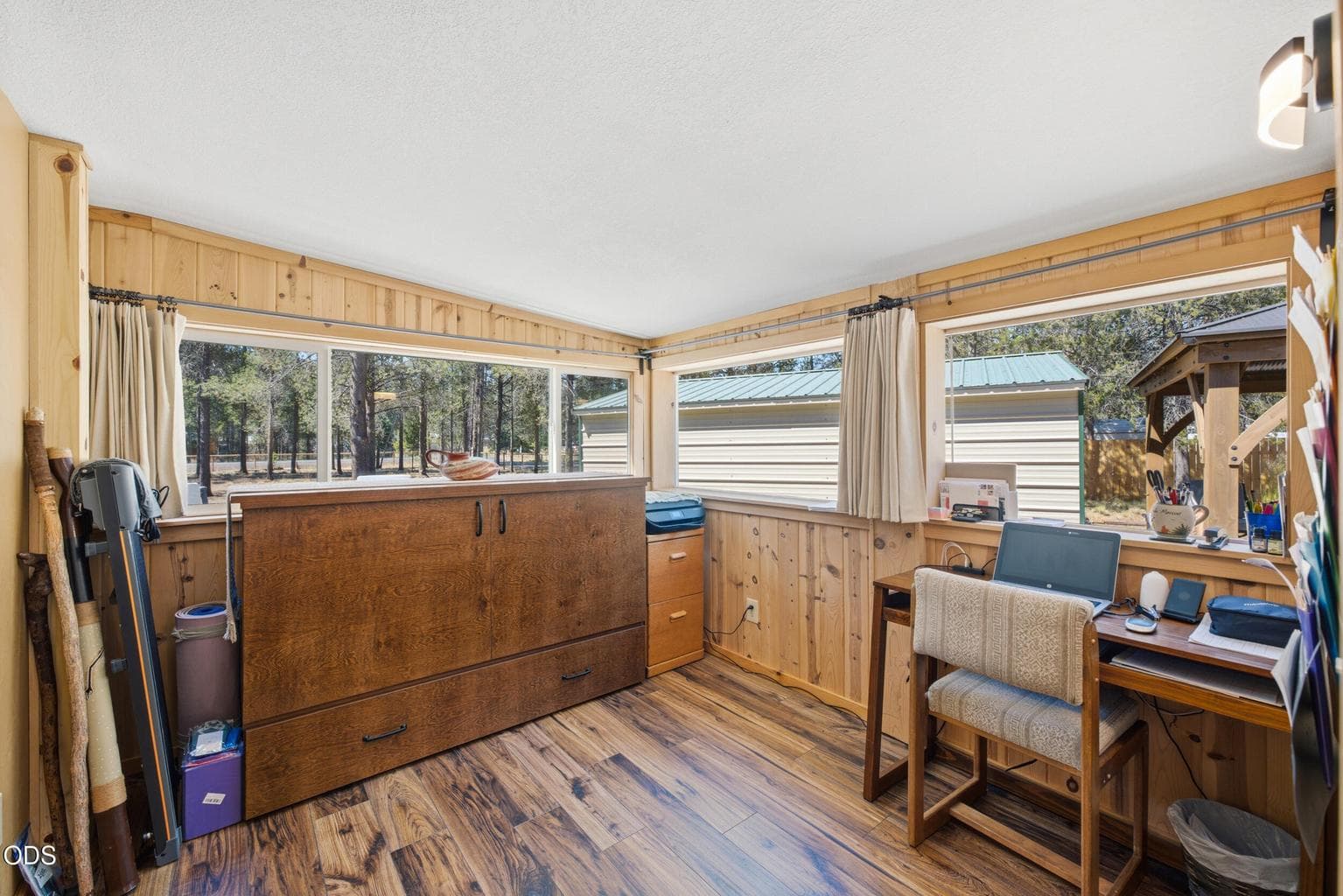 Photo of 16288 Dyke Road 14 of 54