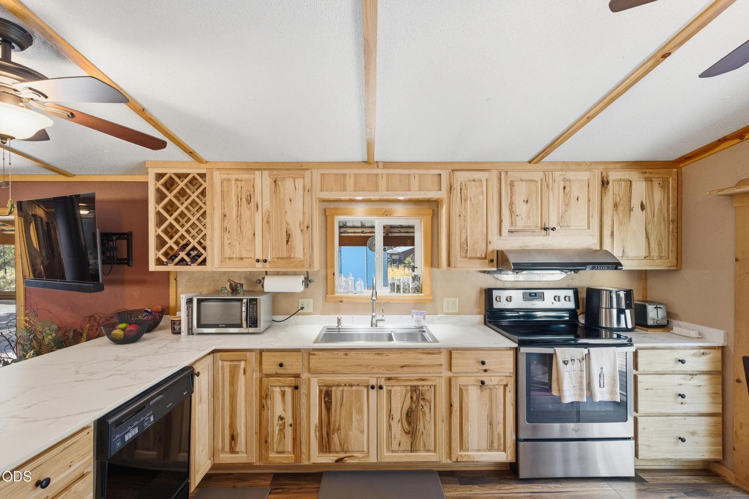 Photo of 16288 Dyke Road 7 of 54