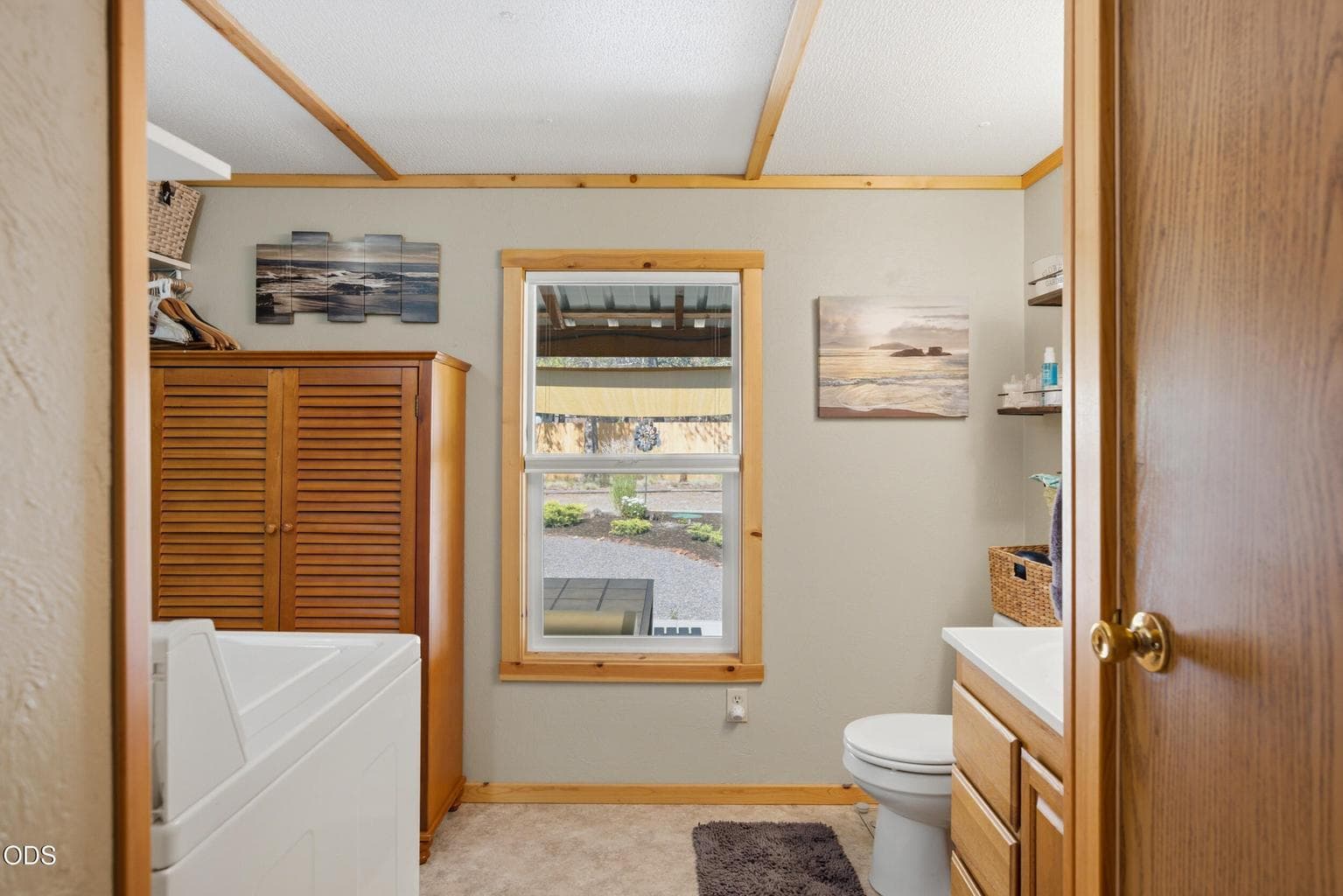 Photo of 16288 Dyke Road 18 of 54