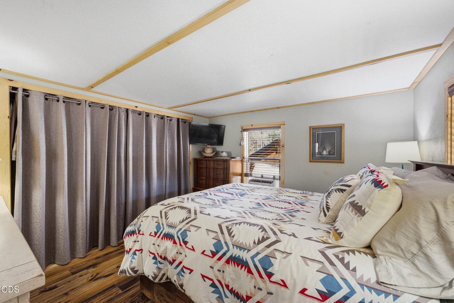 Photo of 16288 Dyke Road 22 of 54