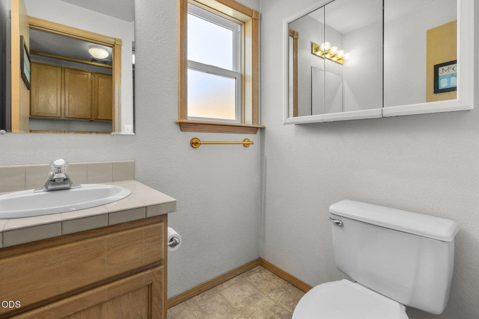Photo of 3672 SW Volcano Avenue 28 of 38