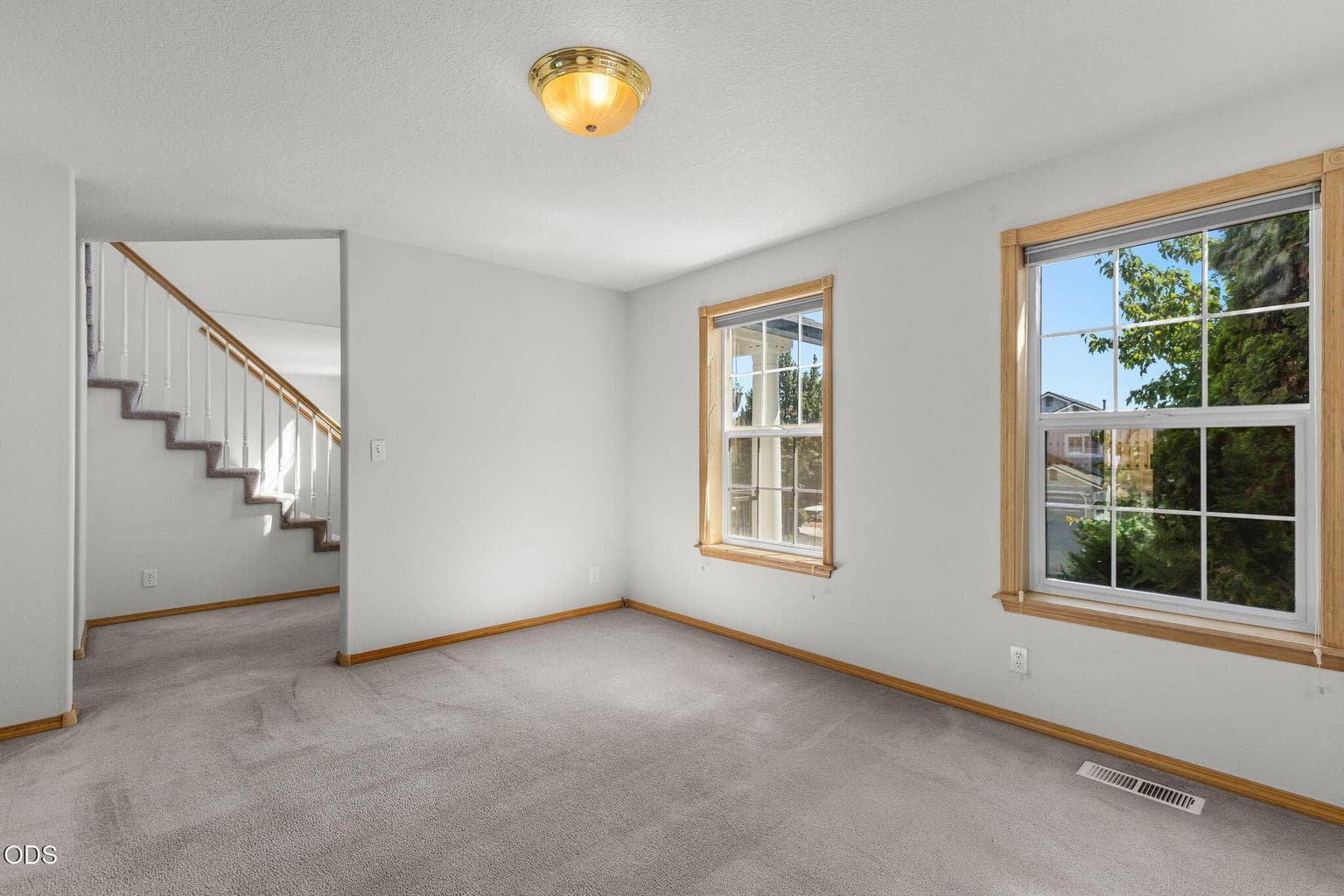 Photo of 3672 SW Volcano Avenue 14 of 38