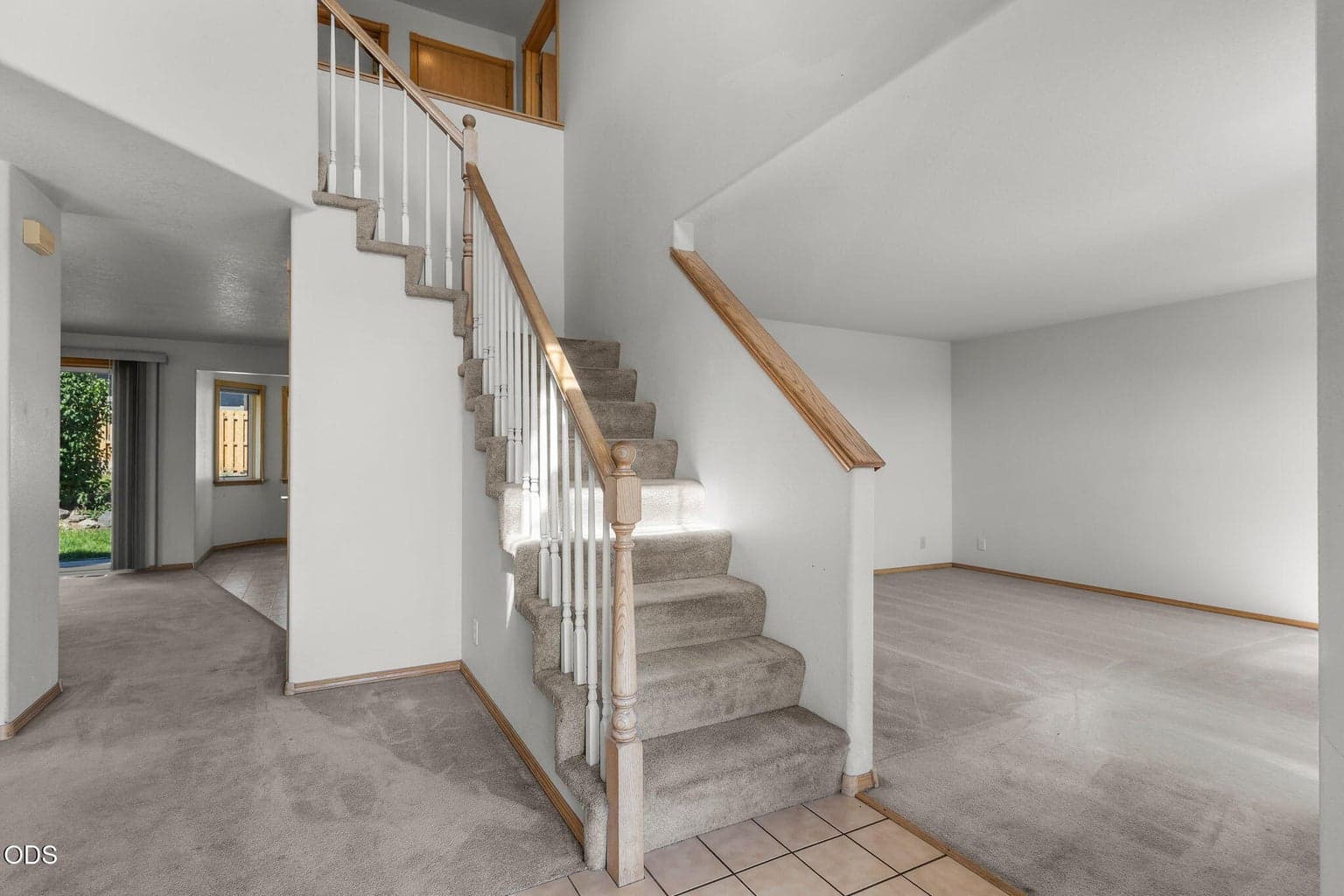 Photo of 3672 SW Volcano Avenue 10 of 38