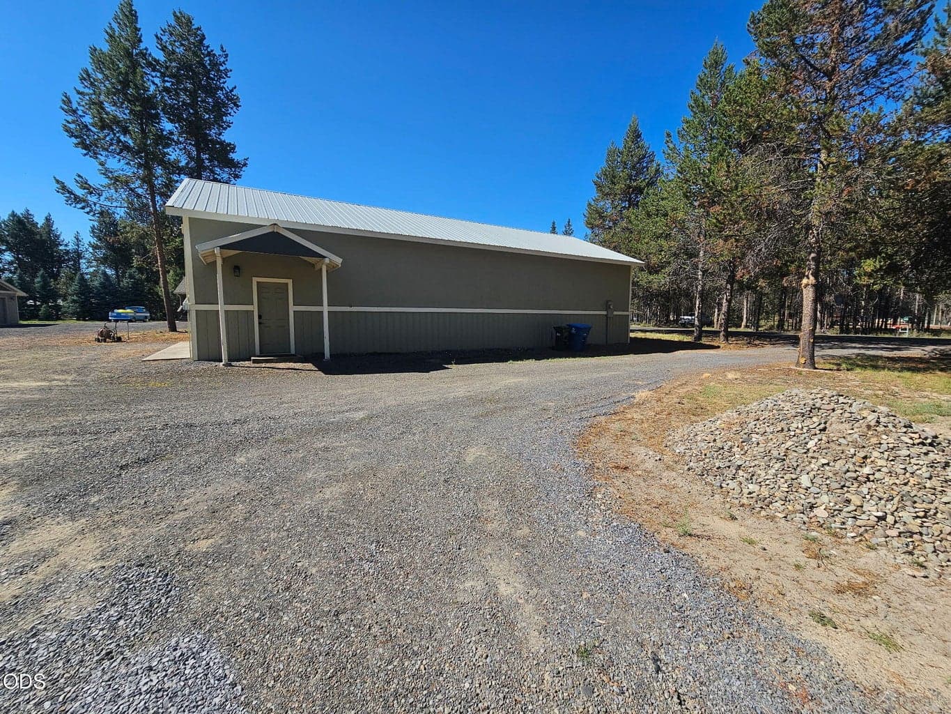 Photo of 53160 Bridge Drive 3 of 4