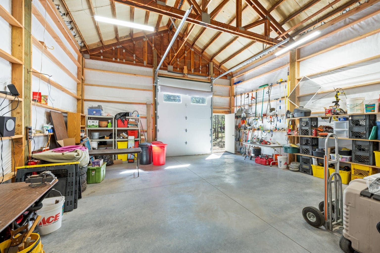 Shop/Garage