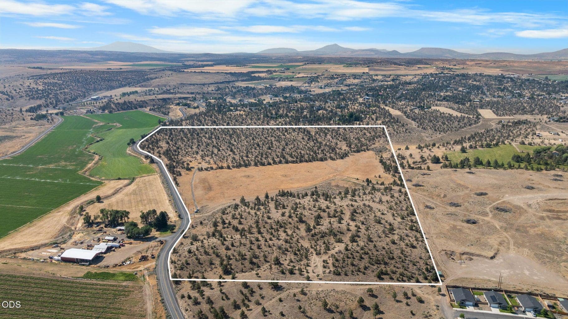Photo of 1120 SE McTaggart Road 24 of 35