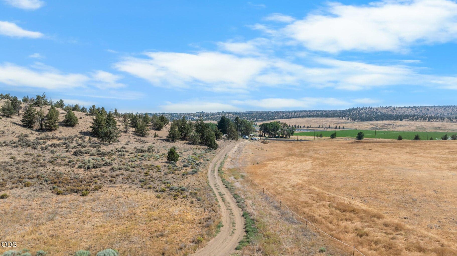 Photo of 1120 SE McTaggart Road 28 of 35