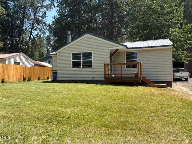 Photo of 138647 Rhododendron Street 1 of 39