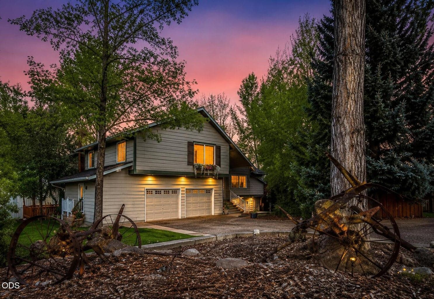 Photo of 1176 Barnes Road 1 of 74