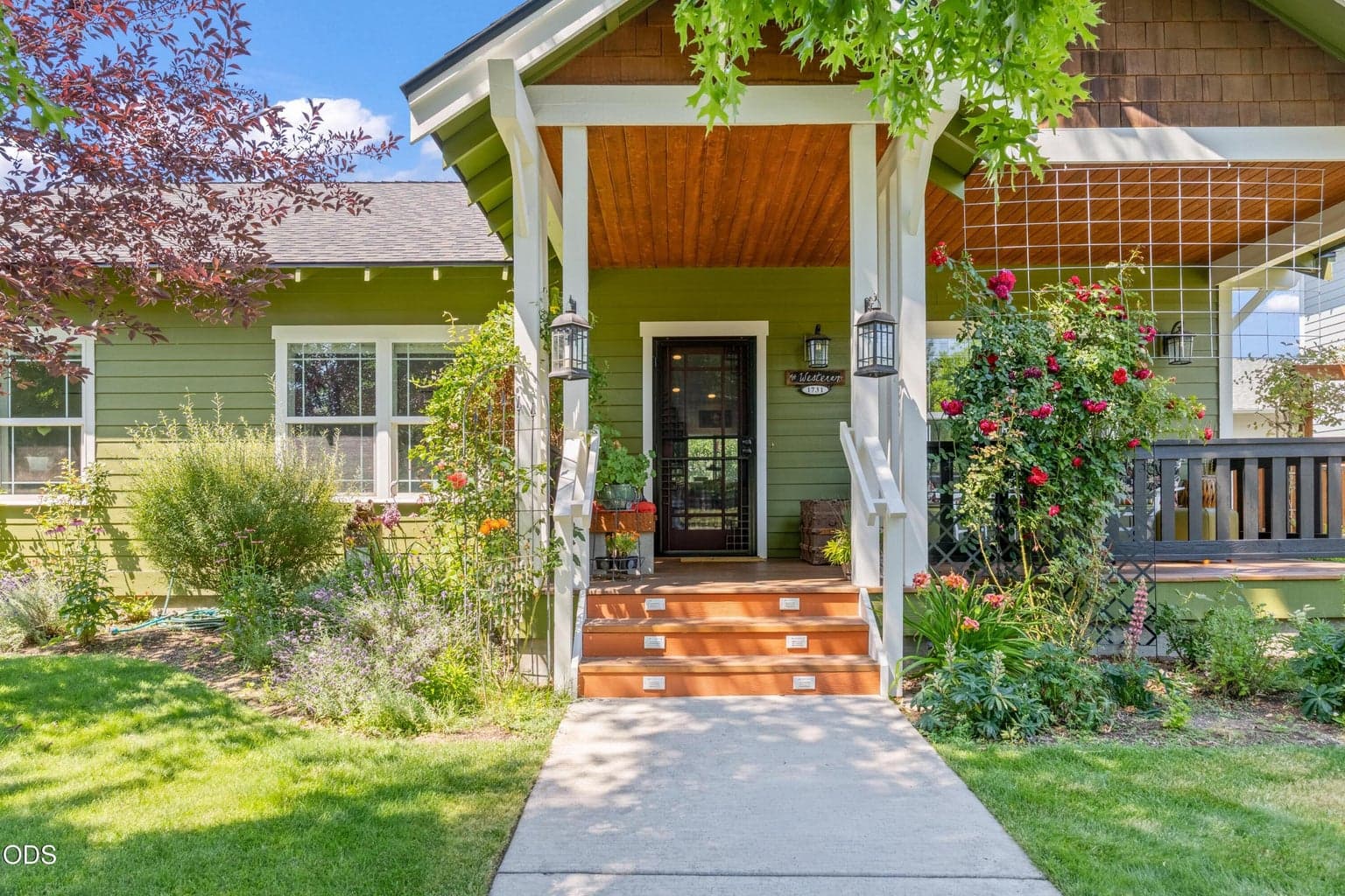 Photo of 1731 Jackpine Avenue 2 of 23