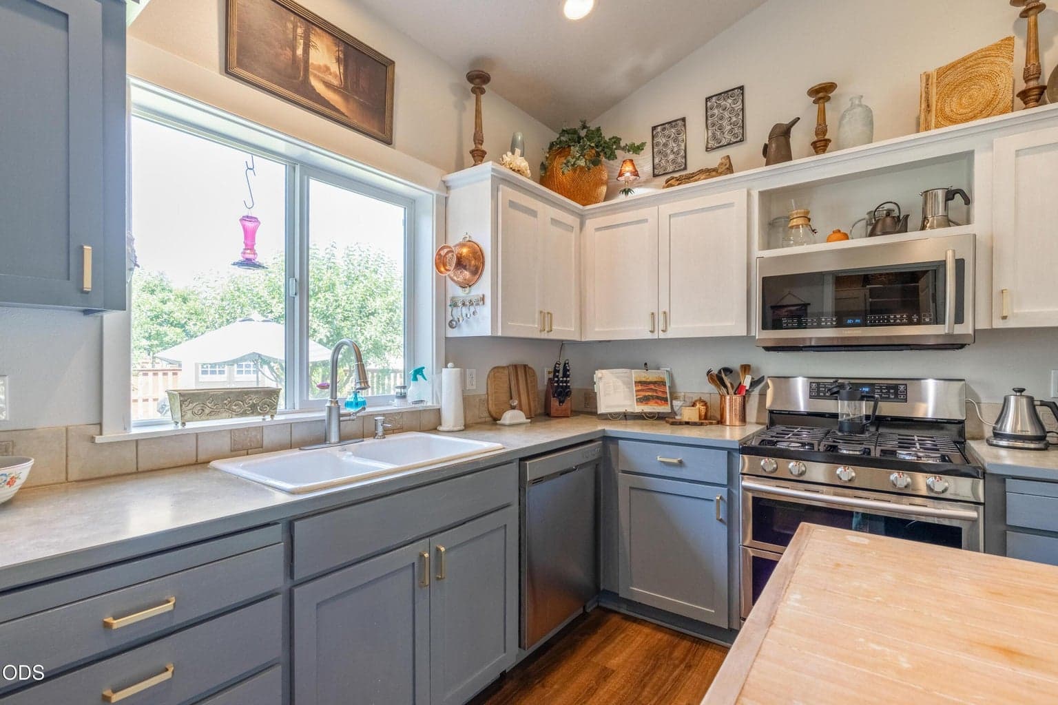 Photo of 1731 NW Jackpine Avenue 7 of 23