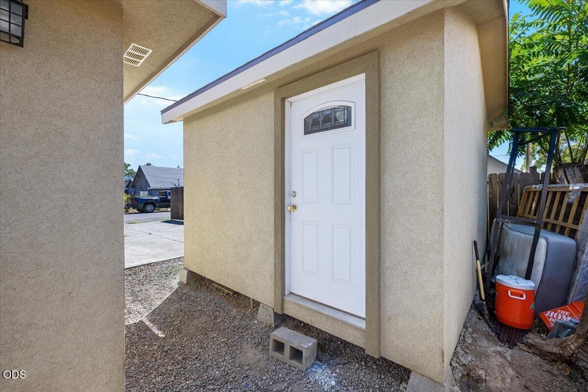 Photo of 402 Boardman Street 3 of 28