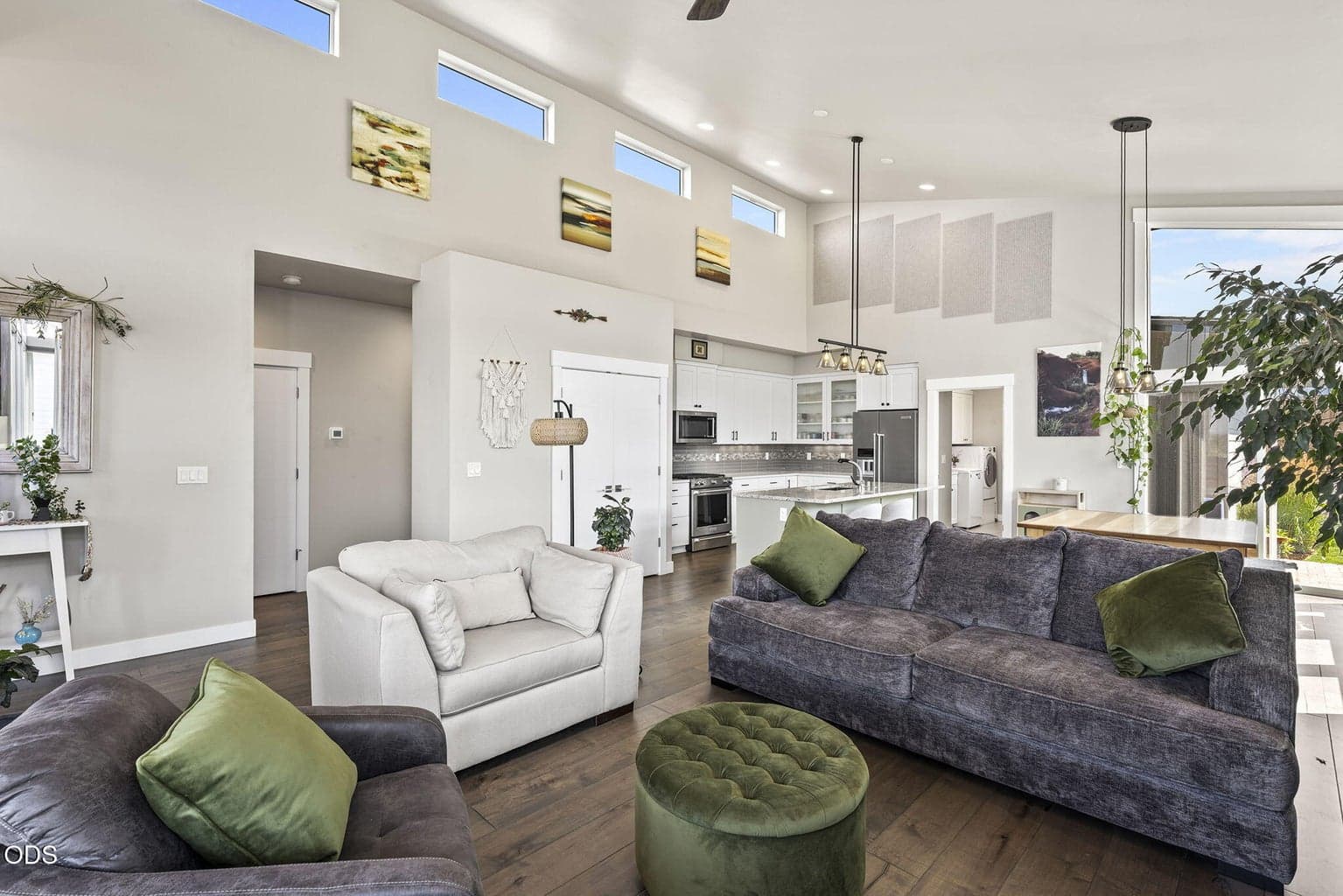 Photo of 3480 SW 45th Street 22 of 52