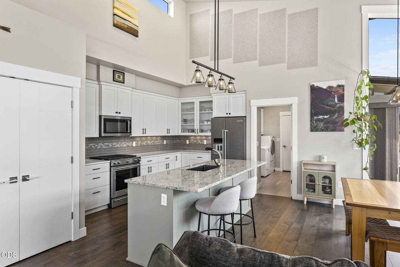 Photo of 3480 SW 45th Street 23 of 52