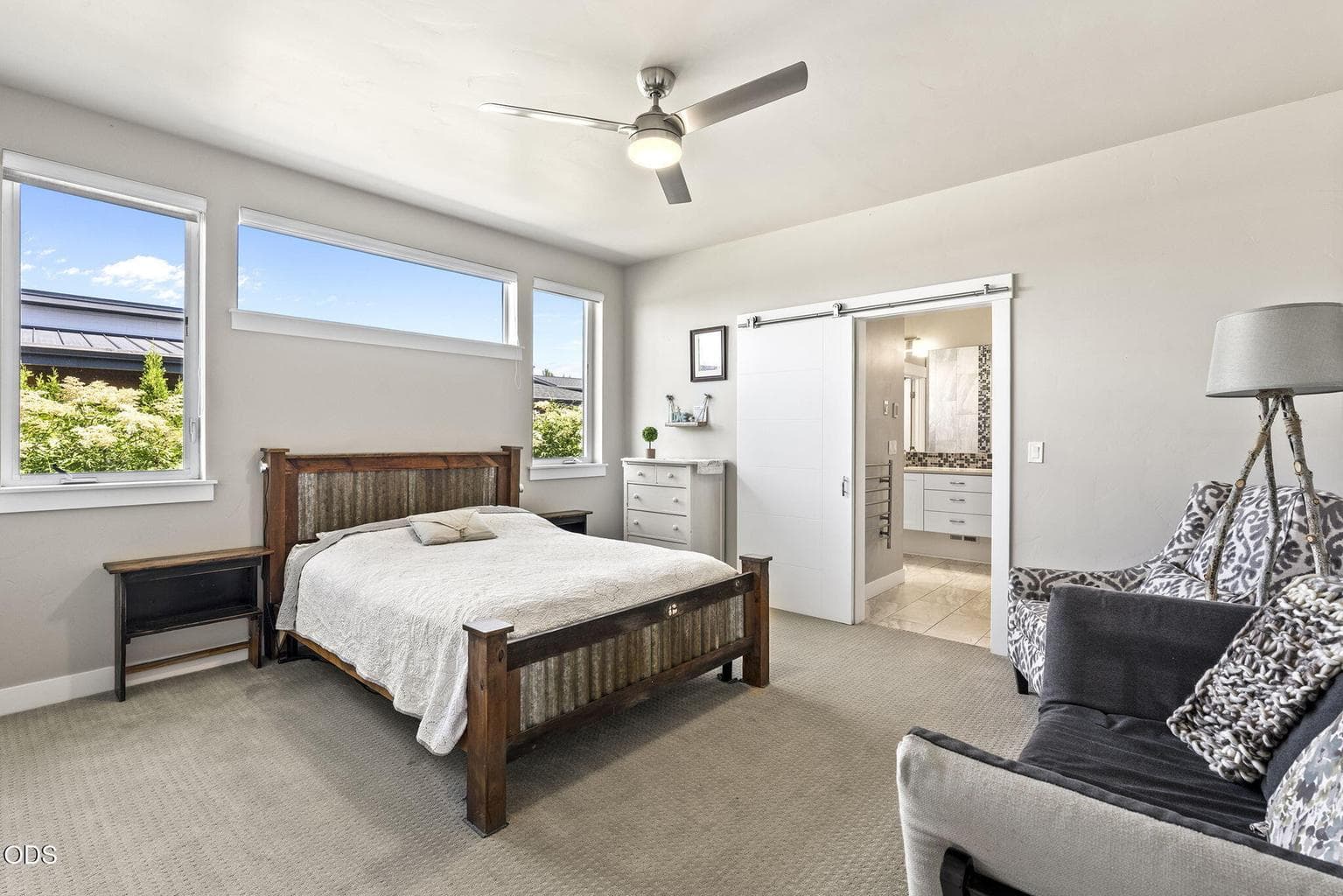 Photo of 3480 SW 45th Street 28 of 52