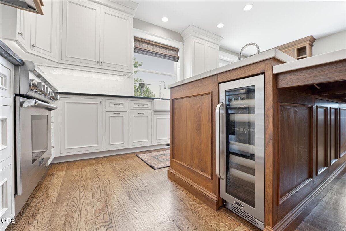 Photo of 3042 NW Craftsman Drive 12 of 70