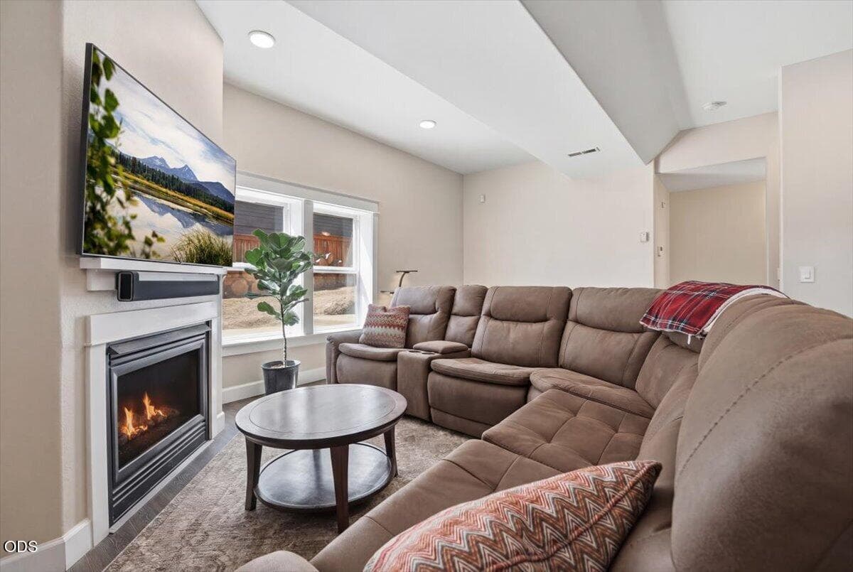 Photo of 3042 NW Craftsman Drive 52 of 70