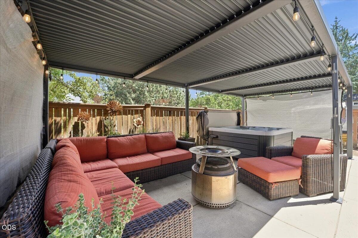 Photo of 3042 NW Craftsman Drive 58 of 70