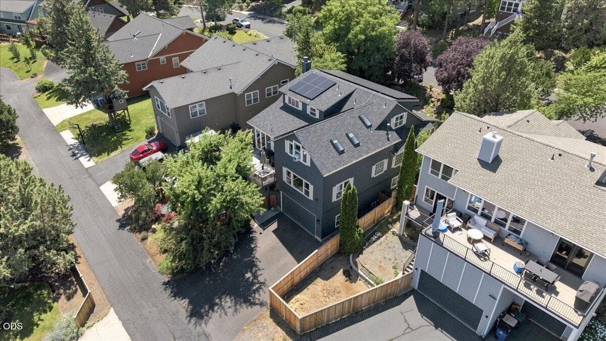 Photo of 3042 NW Craftsman Drive 63 of 70