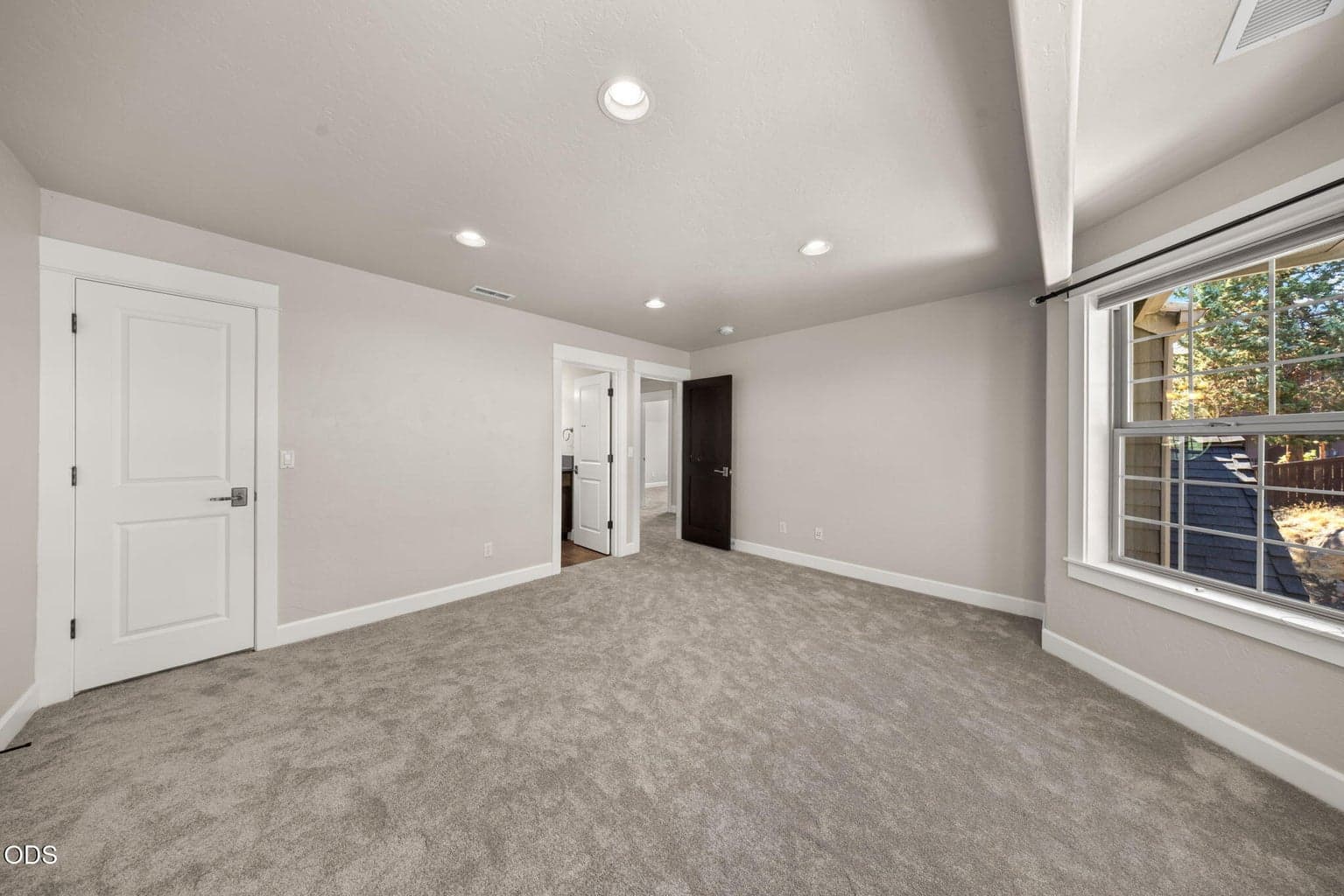 Photo of 3193 NW Colonial Drive 23 of 28