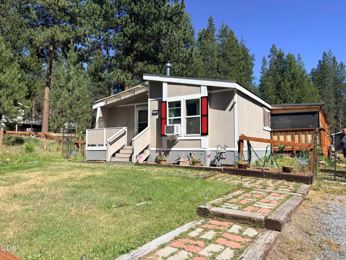 Photo of 137127 Main Street 1 of 56