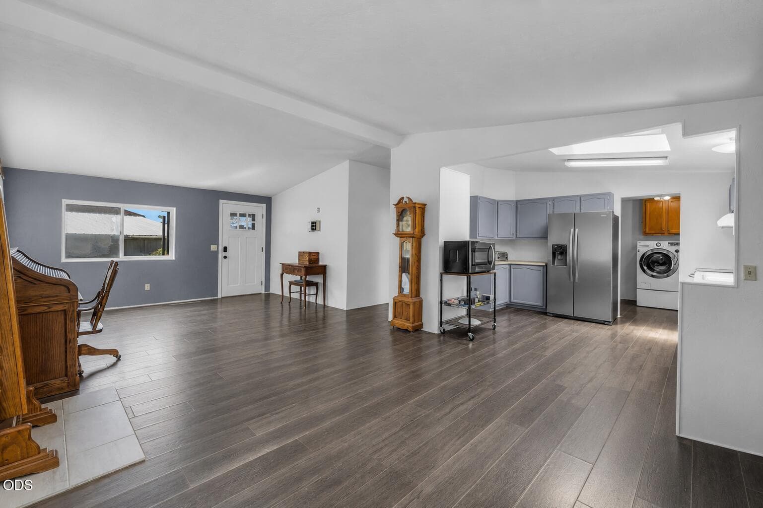 Photo of 1515 Fir Avenue 5 of 21
