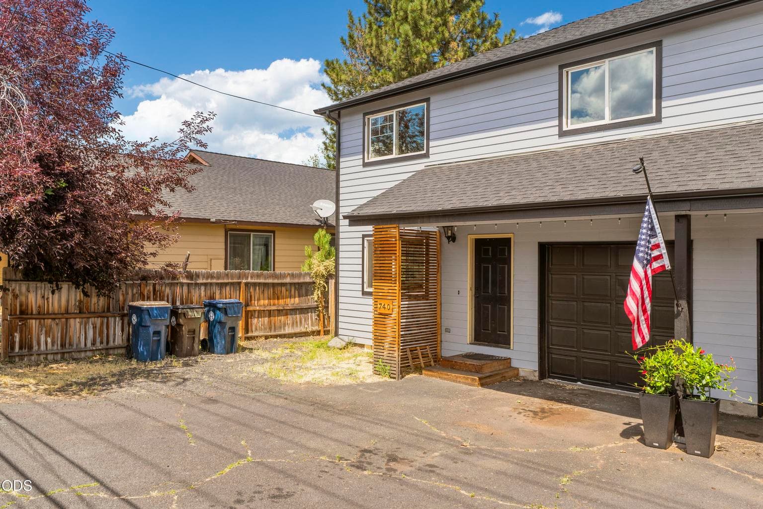 Photo of 720 Cascade Avenue 1 of 30