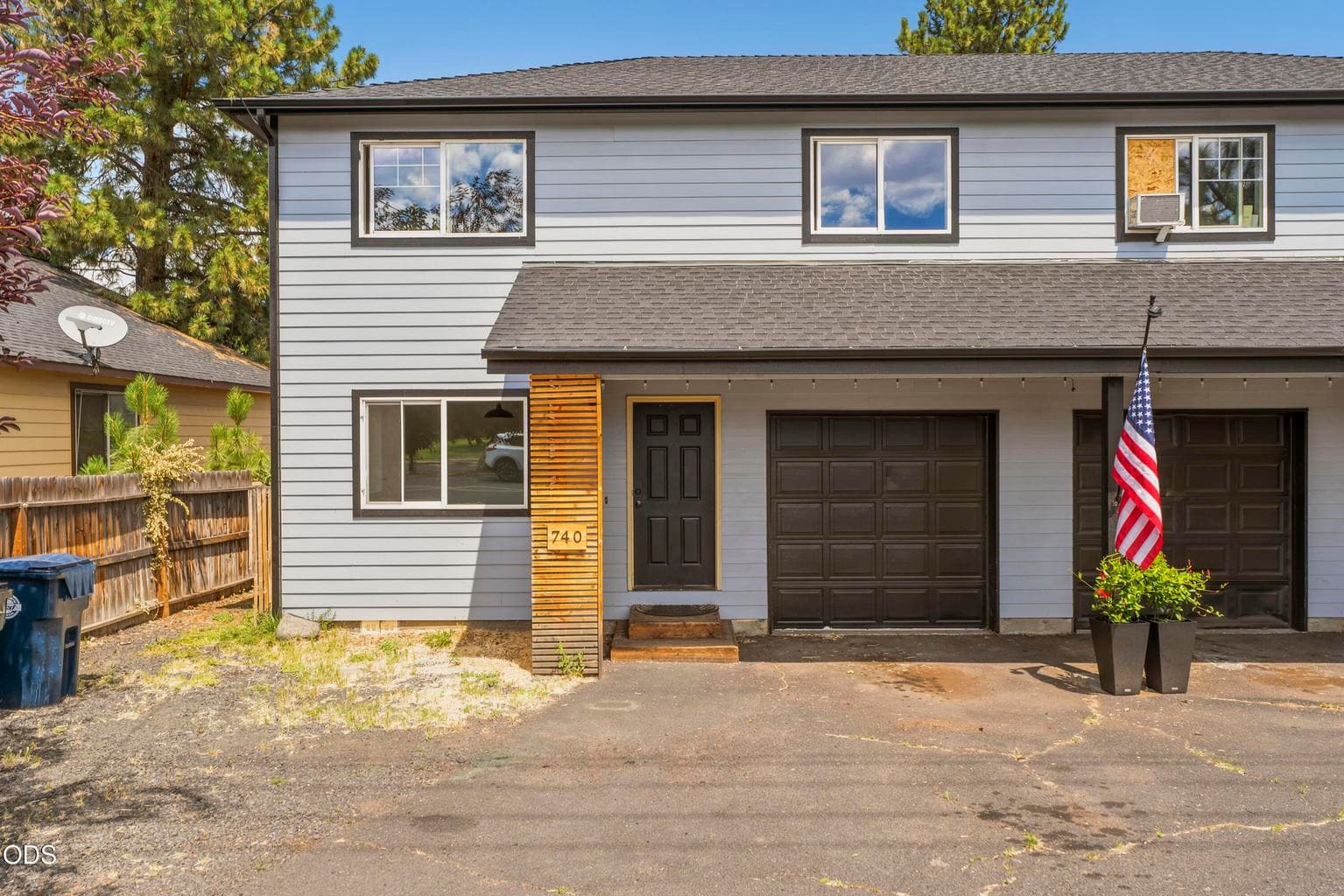 Photo of 720 Cascade Avenue 3 of 30