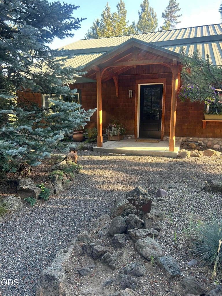 Photo of 54440 Huntington Road 4 of 38