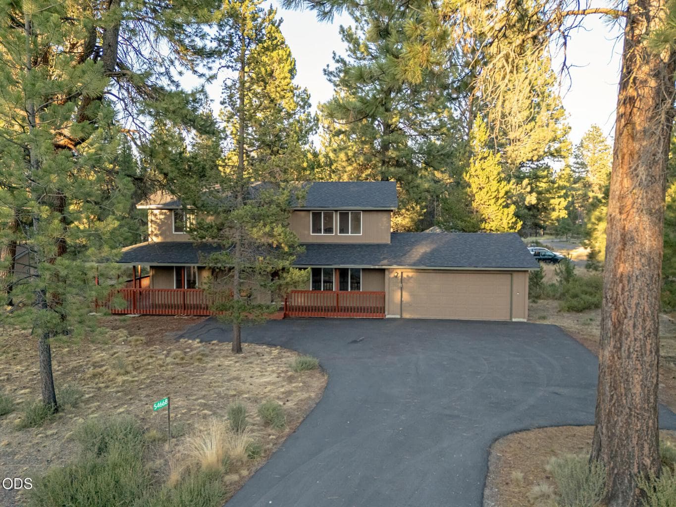 Photo of 54668 Silver Fox Drive 2 of 32