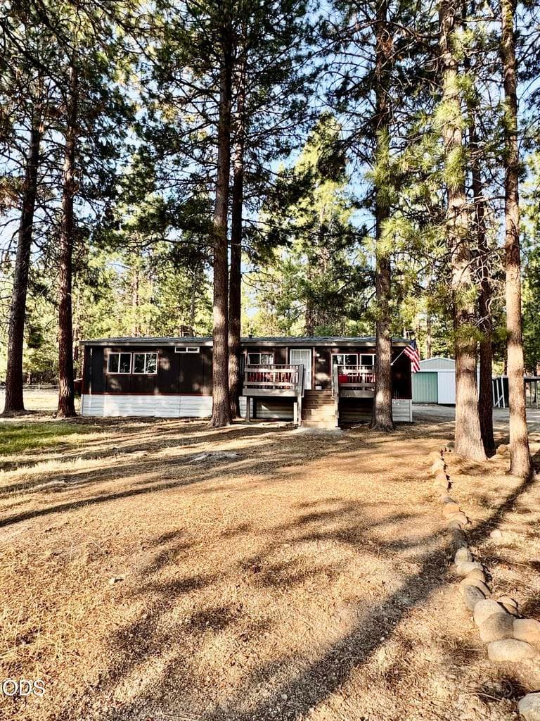 Photo of 56548 Buckmaster Street 2 of 33