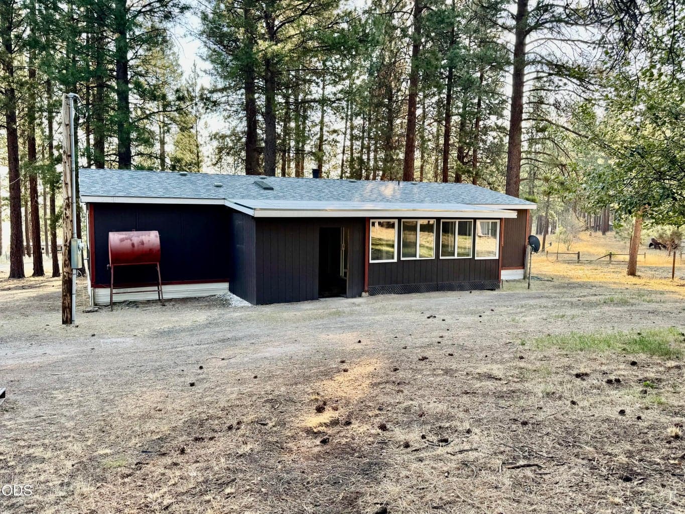 Photo of 56548 Buckmaster Street 3 of 33