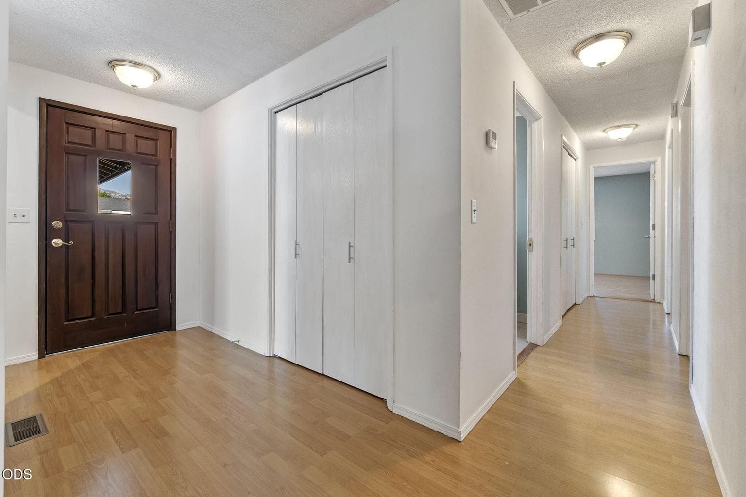 Photo of 3710 Rio Vista Way 2 of 37
