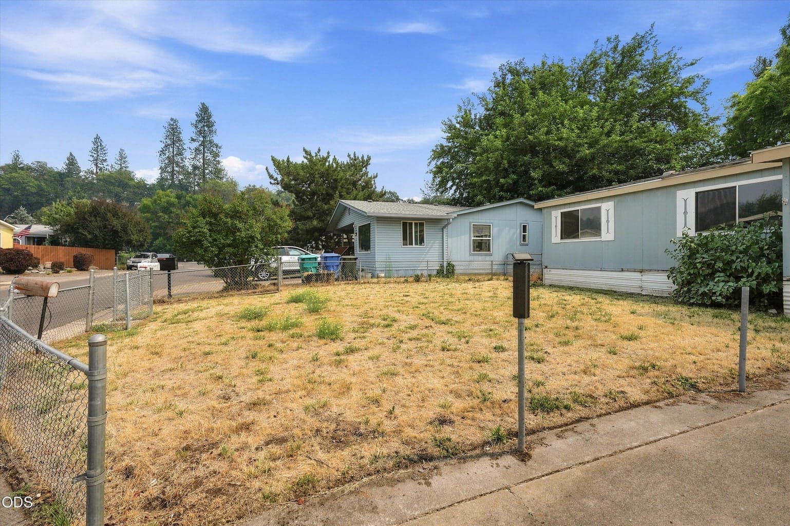 Photo of 222 Meadow Lane 2 of 28