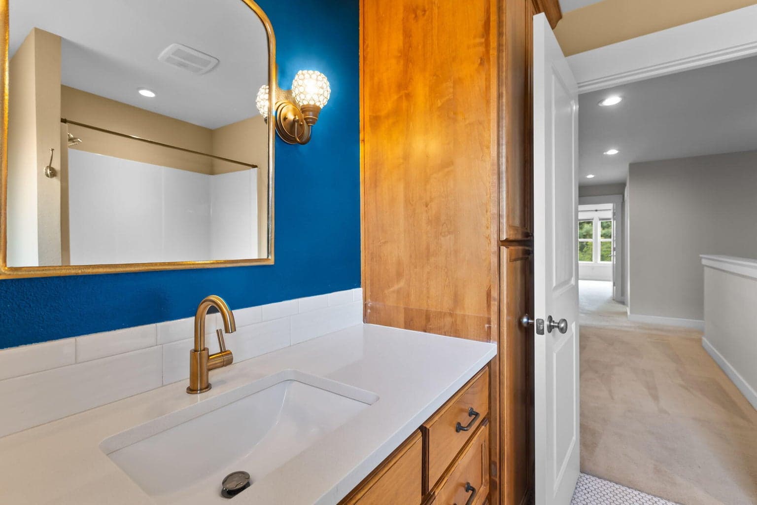 2nd bathroom