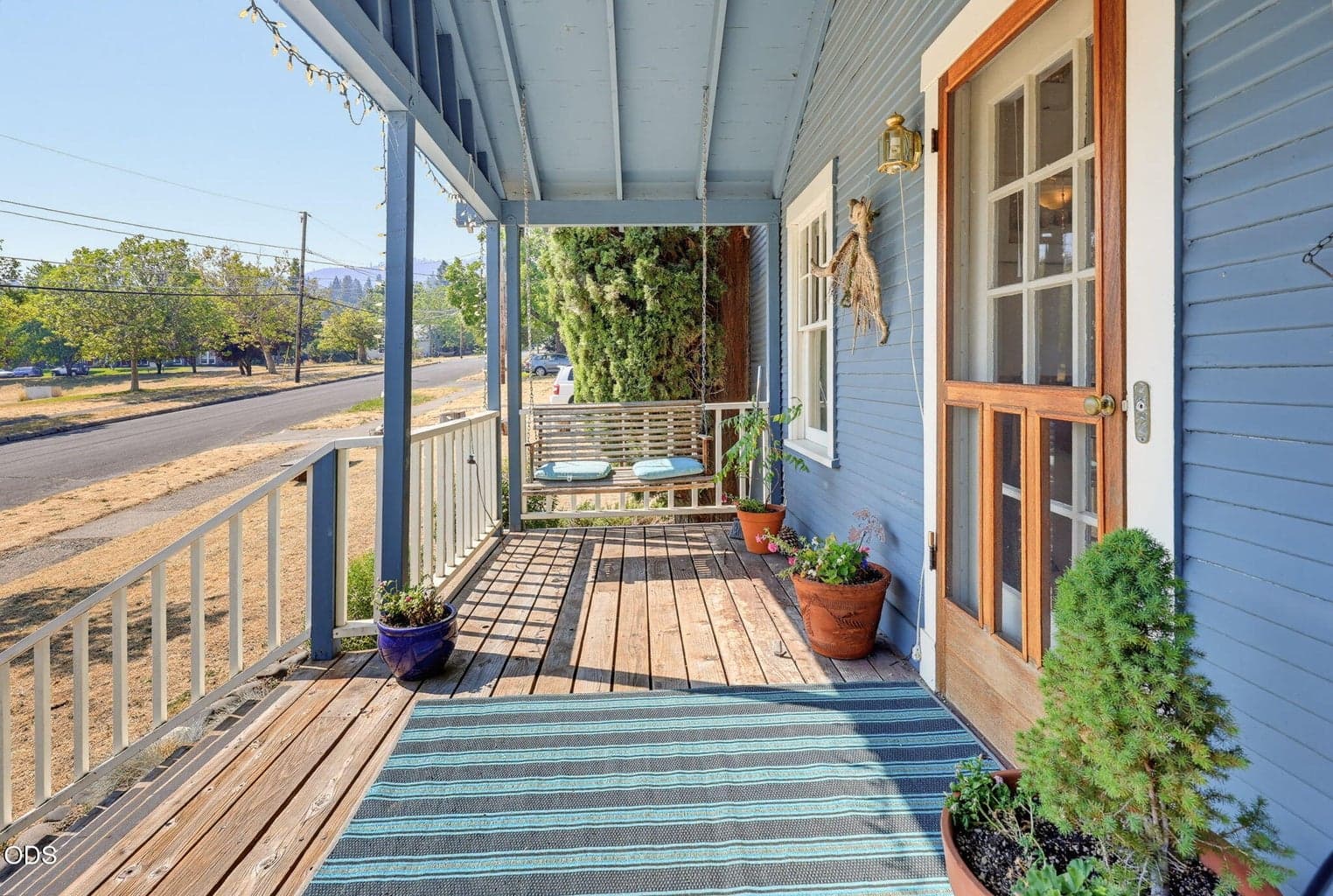 Photo of 363 Beach Street 5 of 33