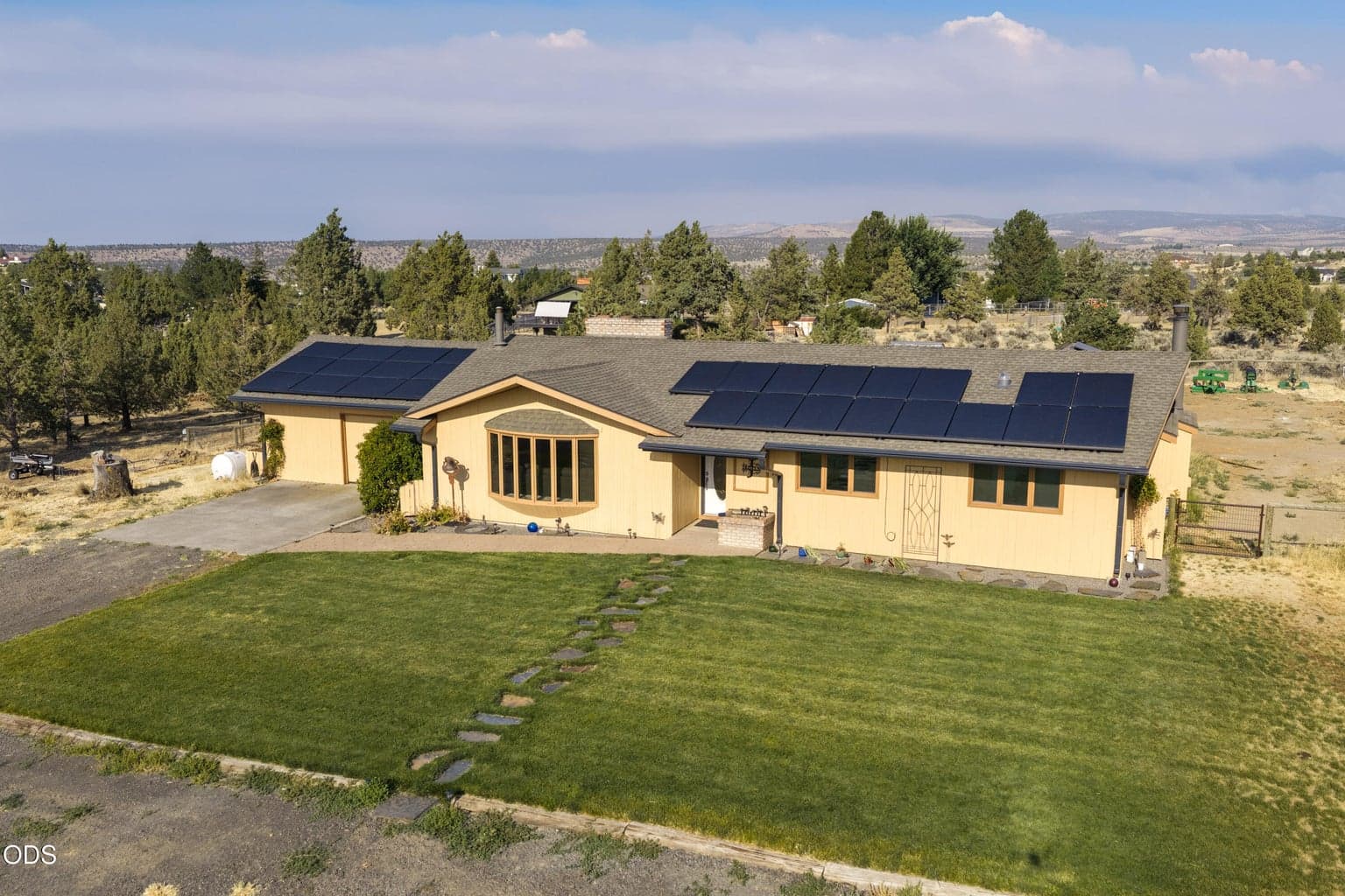 Photo of 105 SE Barber Road 26 of 41