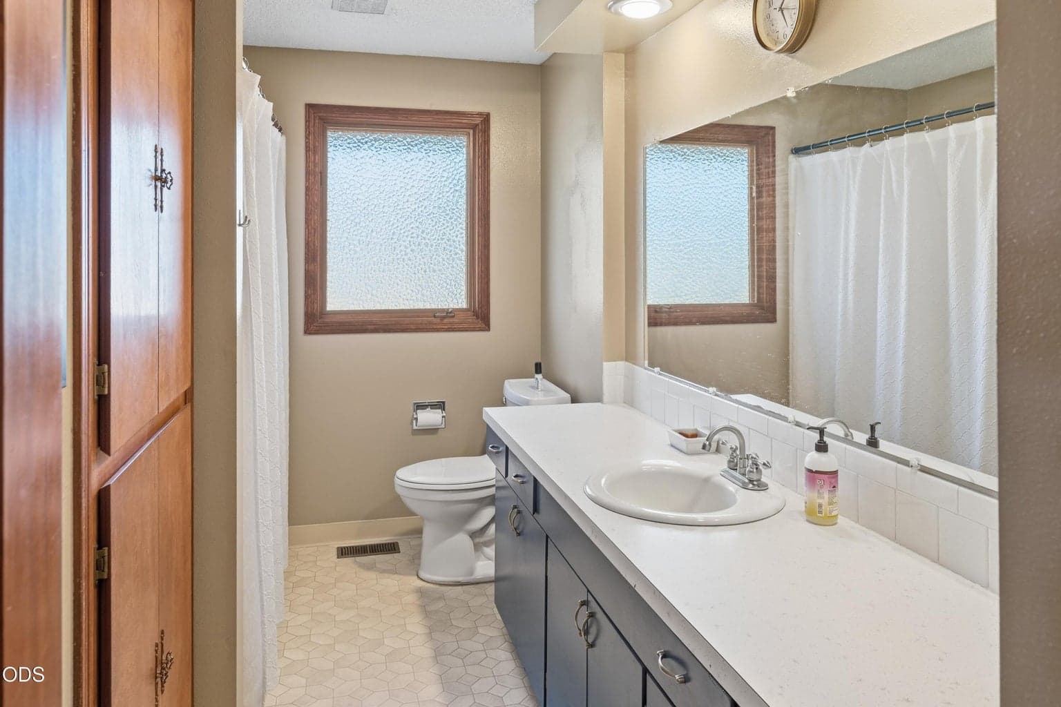 Photo of 105 SE Barber Road 17 of 41