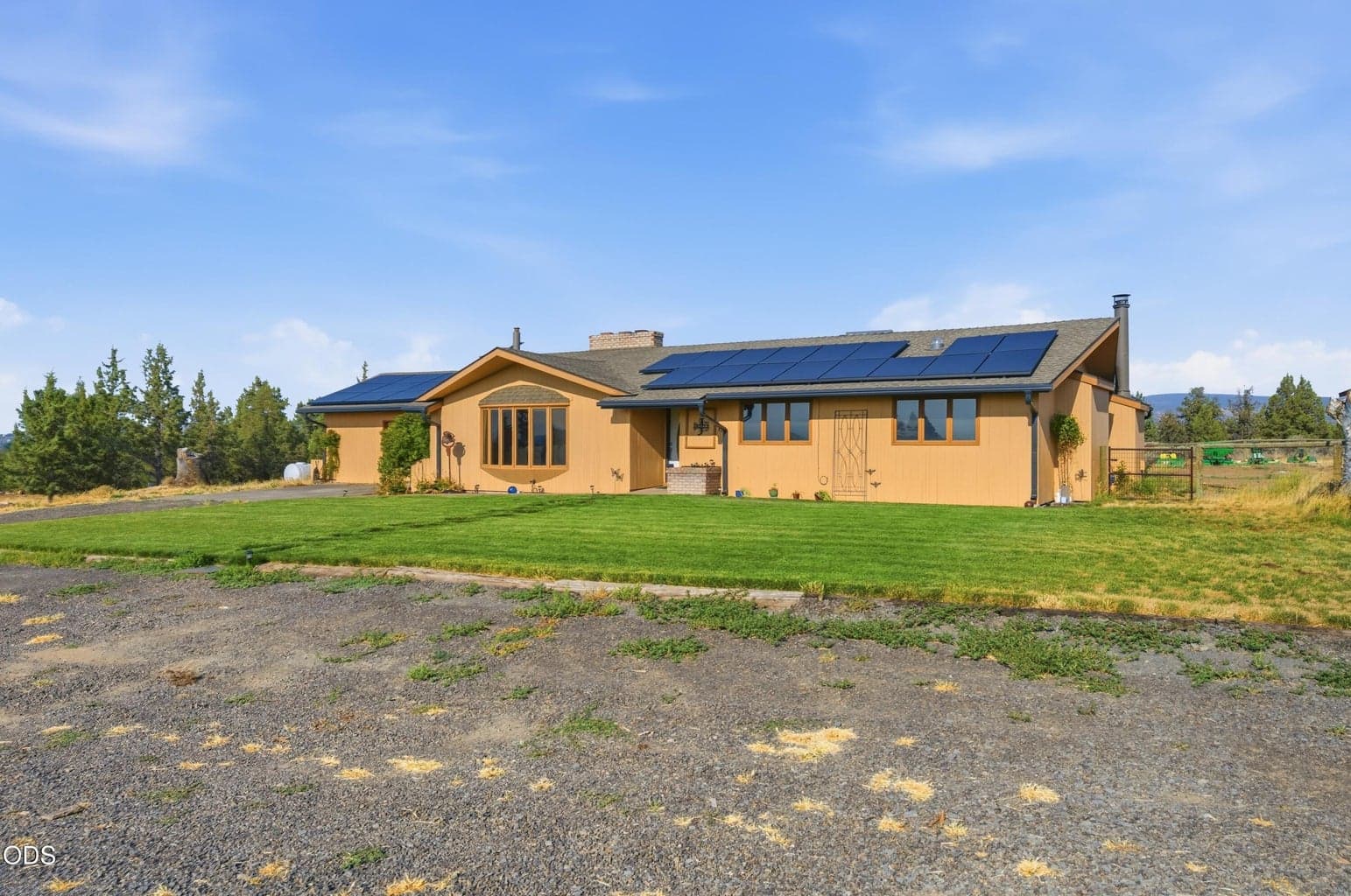 Photo of 105 Barber Road 1 of 41