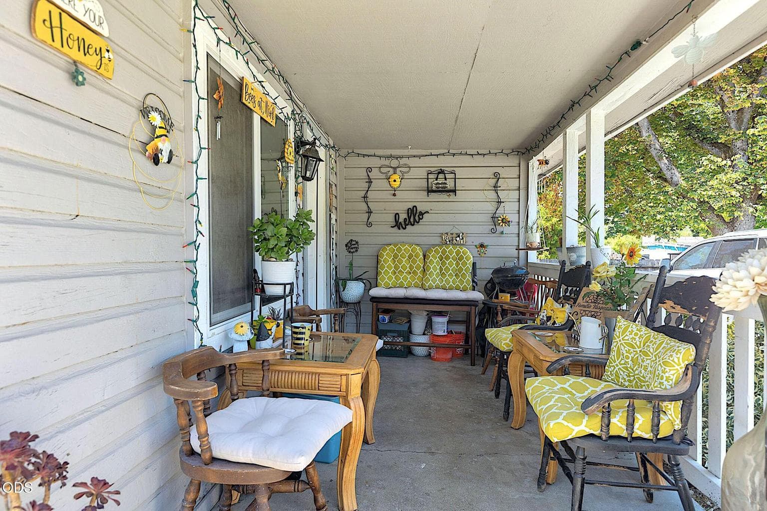 Photo of 1550 Carnahan Drive 3 of 22