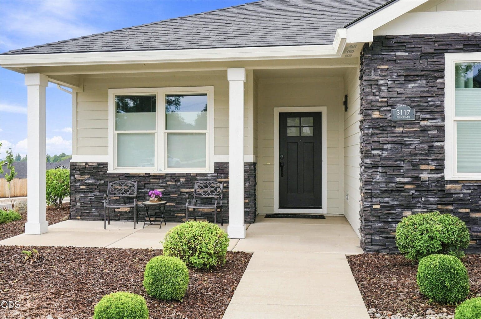 Photo of 3117 Delorraine Drive 3 of 33