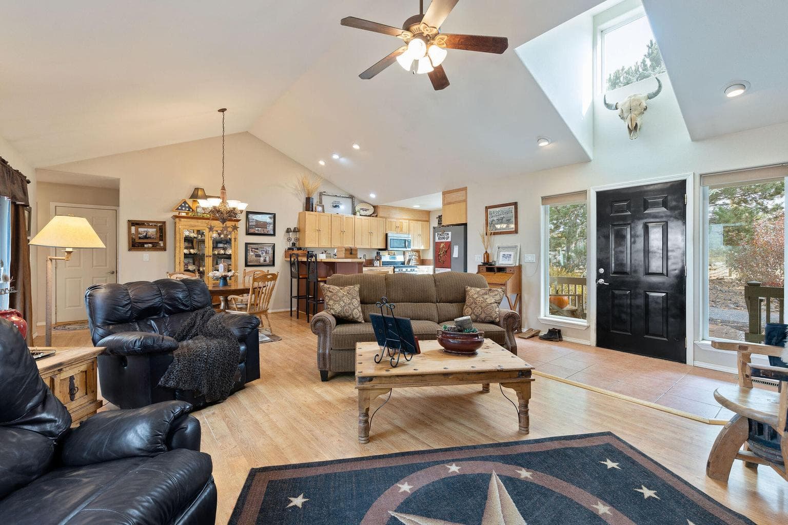 Photo of 998 Brown Drive 5 of 50