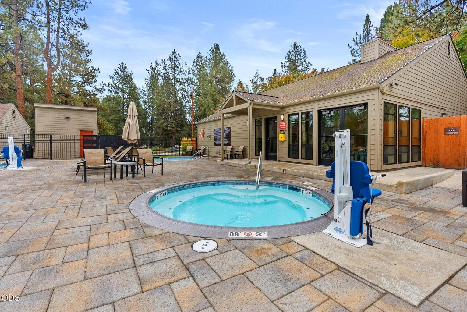 Photo of 18575 SW Century Drive 26 of 33