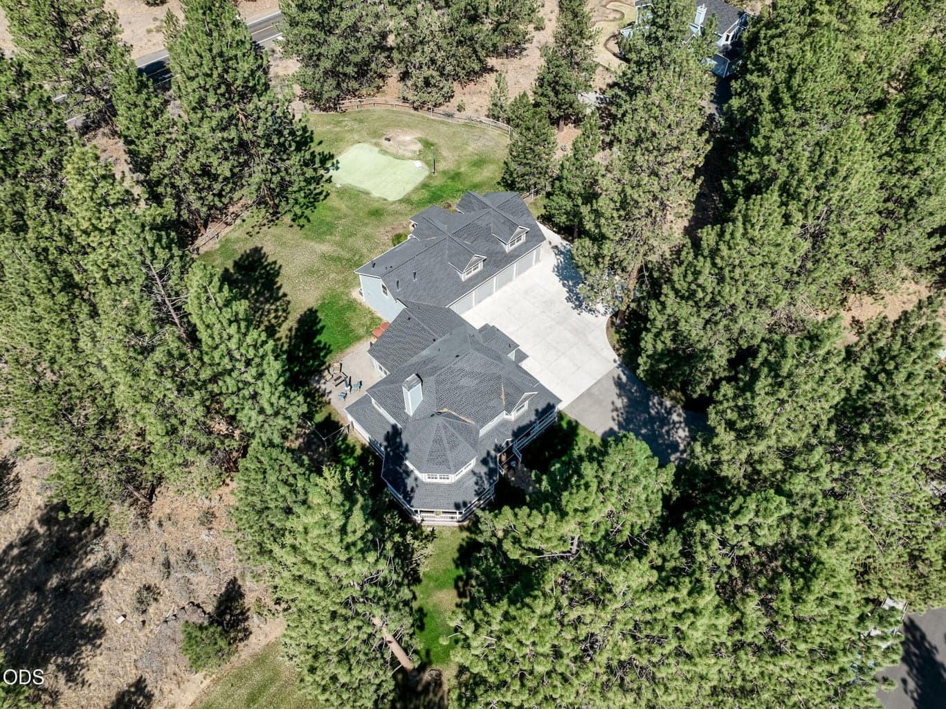 Photo of 60287 Tall Pine Avenue 2 of 51