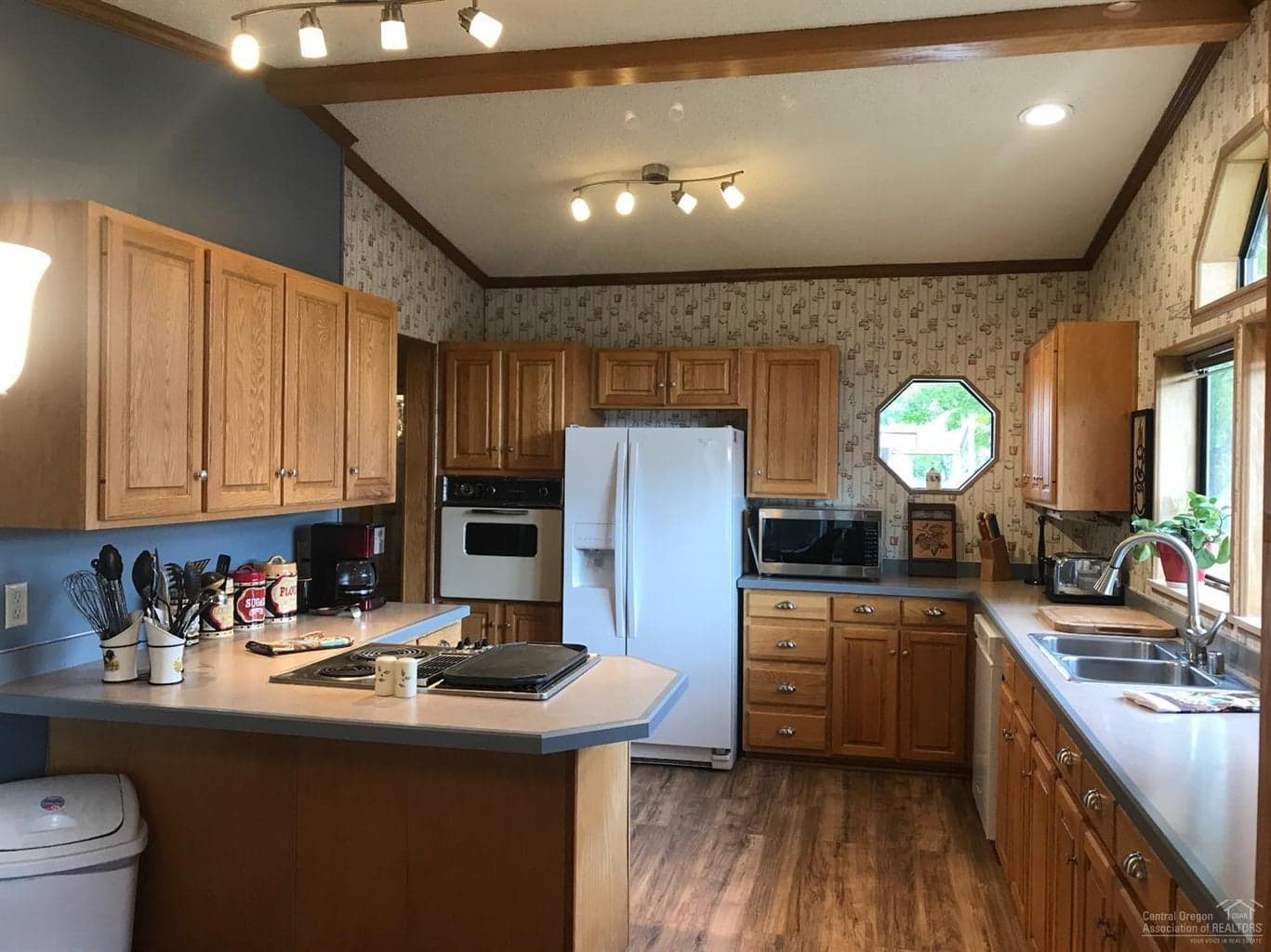 Photo of 1001 SE 15th Street 7 of 25