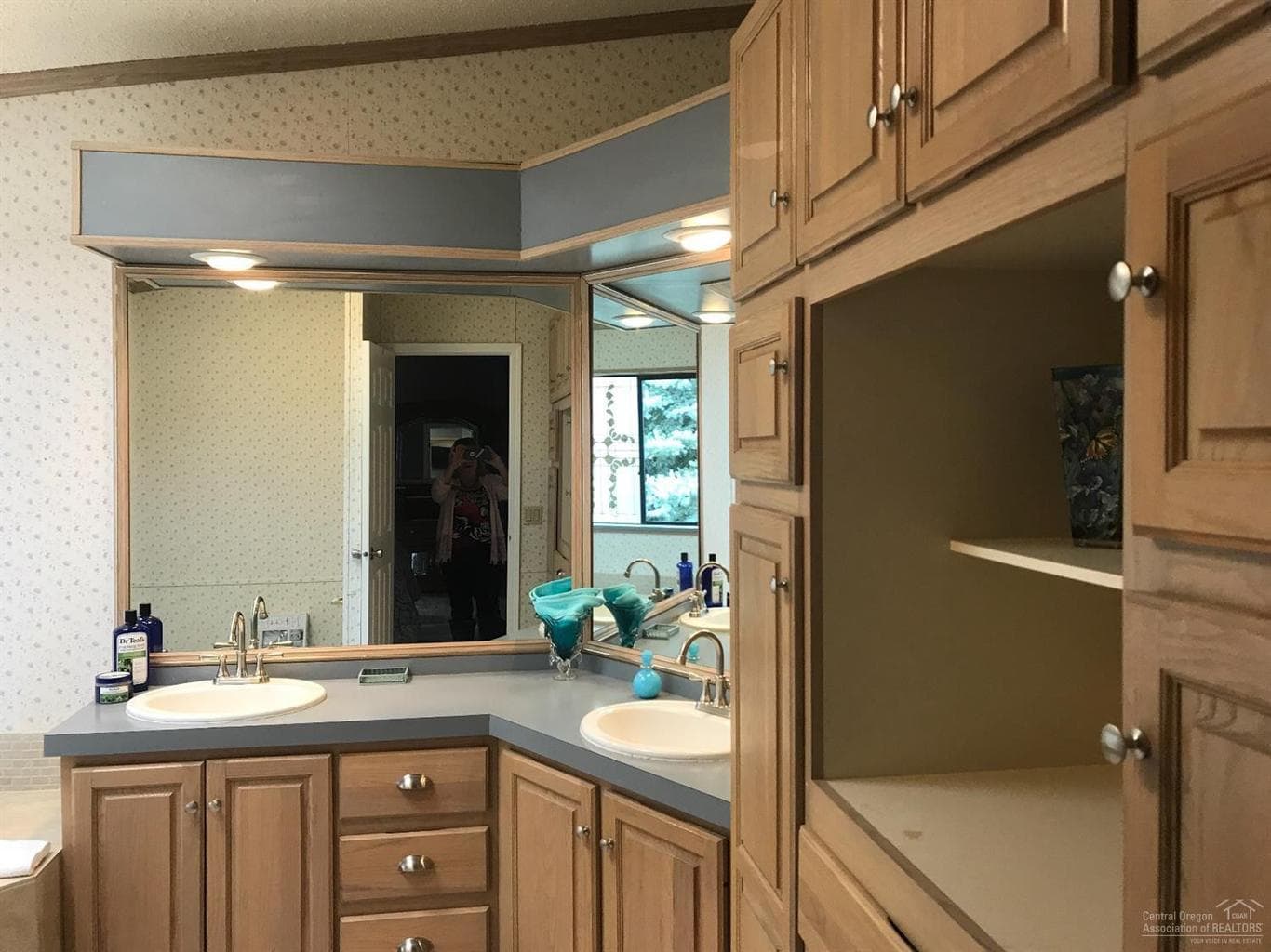 Photo of 1001 SE 15th Street 12 of 25