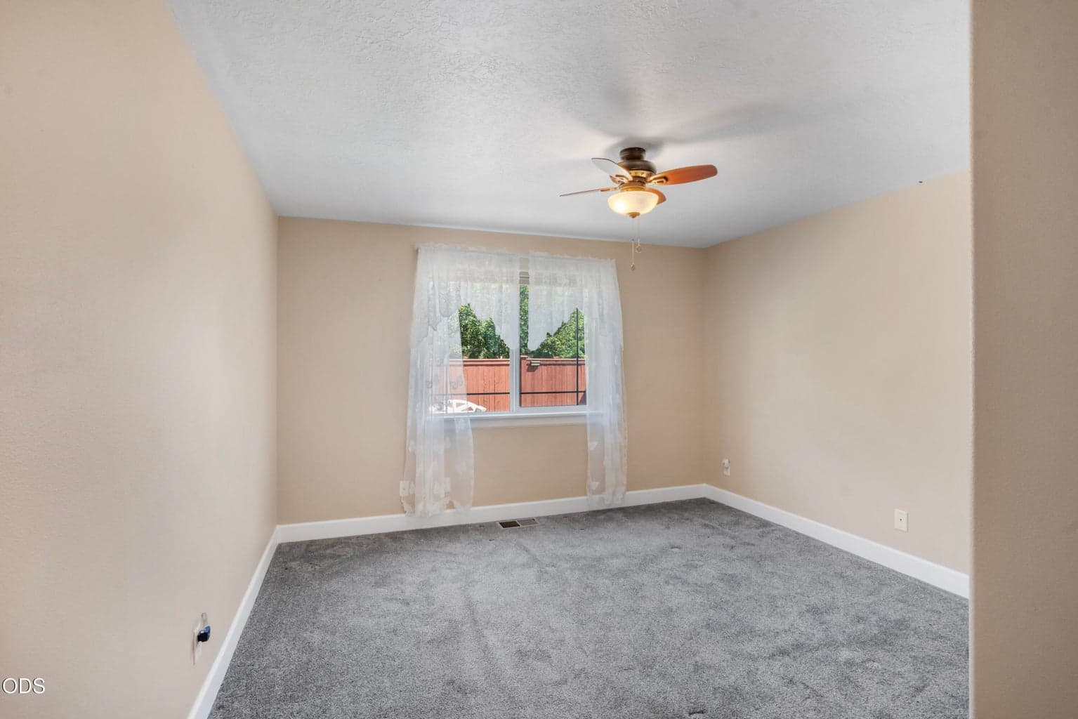 Photo of 21238 Darby Court 15 of 39