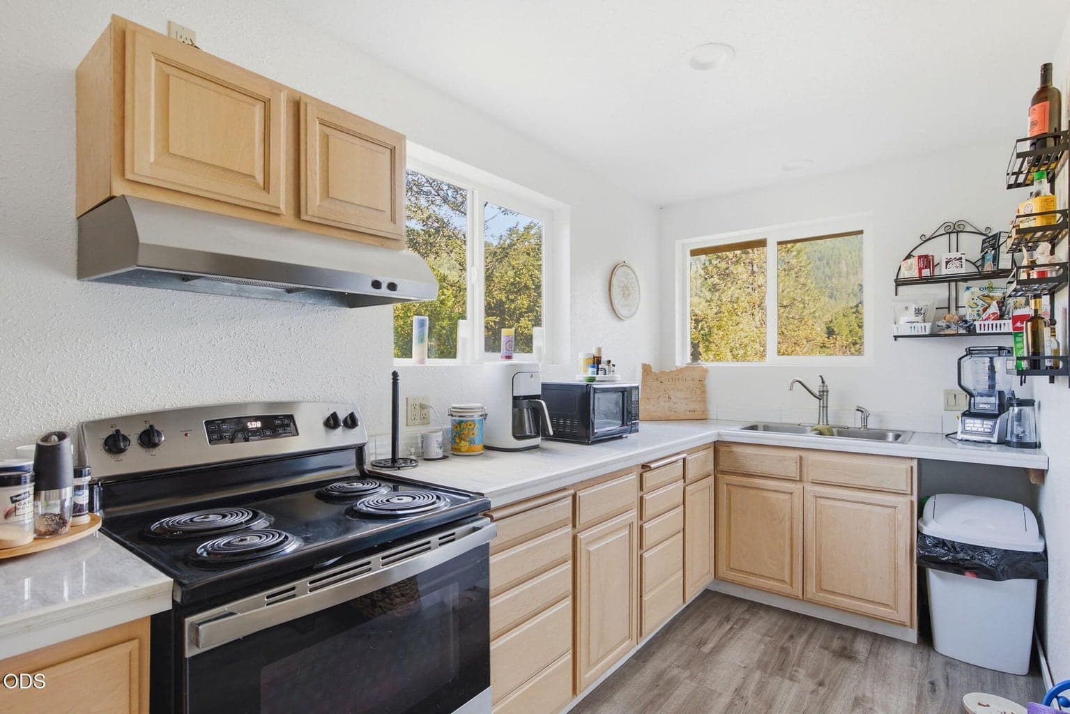 Photo of 4218 Thompson Creek Road 3 of 30